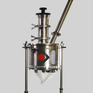 Containment Probenahme Port